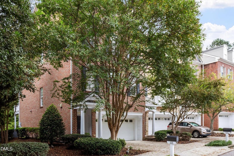 328 Bridgegate Dr, Cary, NC 27519