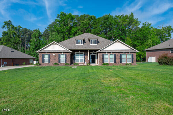 328 Bryerstone Dr, Willow Springs, NC 27592