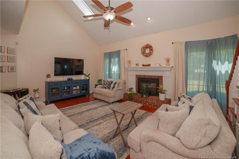 328 Interchange Dr, Fayetteville, NC 28311