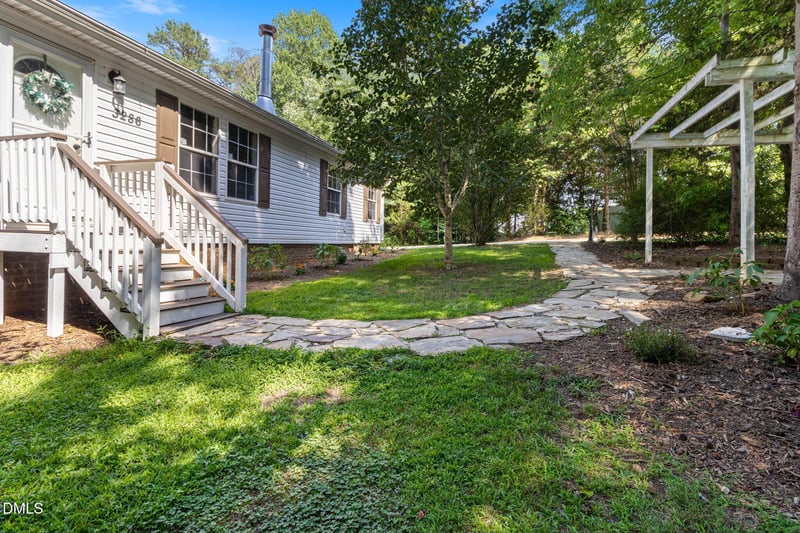3286 Nc 54 Hw, Haw River, NC 27258