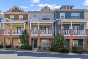 329 Kinellan Ln, Cary, NC 27519