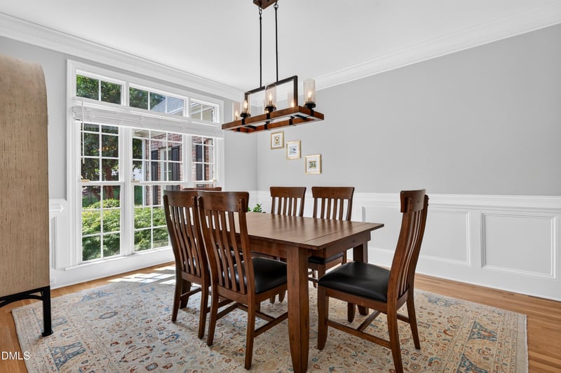 33 Kingswood Ln, Chapel Hill, NC 27517