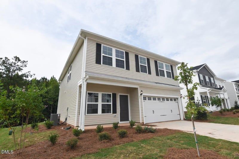 33 Plantation Dr, Youngsville, NC 27596