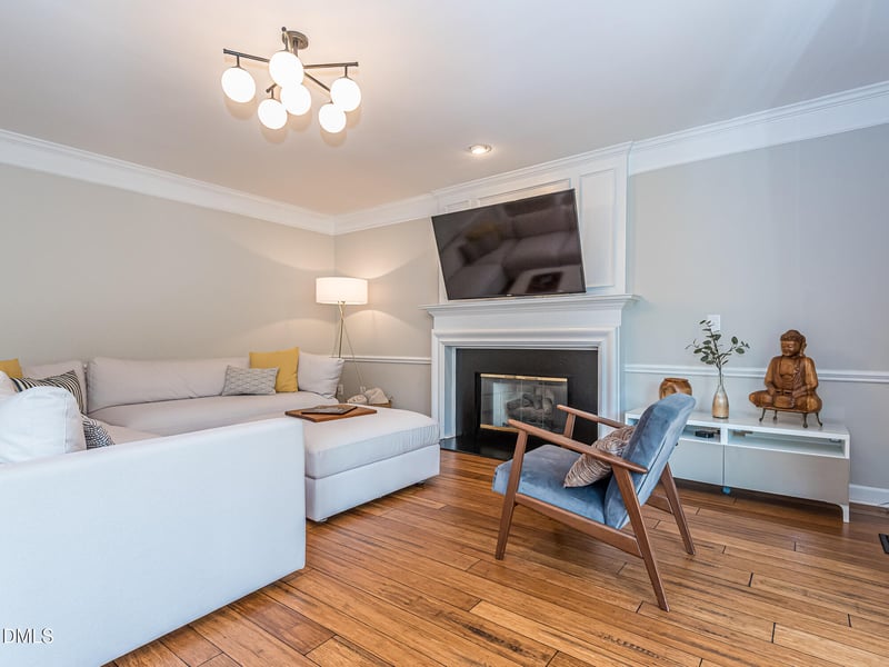 330 Bond Lake Dr, Cary, NC 27513