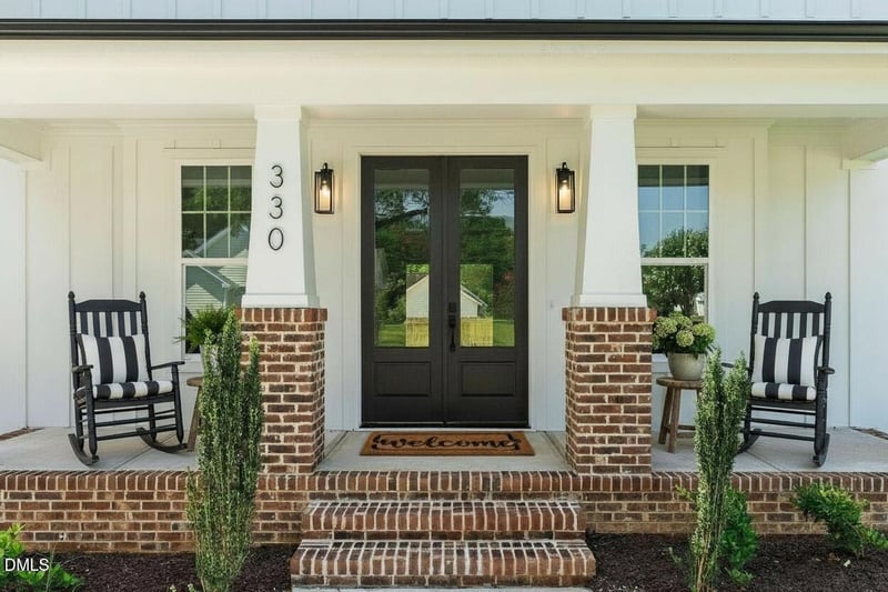 330 Powhatan Dr, Fuquay Varina, NC 27526