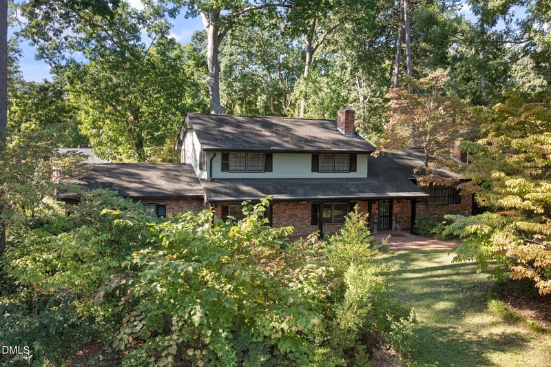 3301 Caldwell Dr, Raleigh, NC 27607