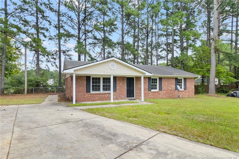 3304 Rhodhiss Ct, Fayetteville, NC 28311