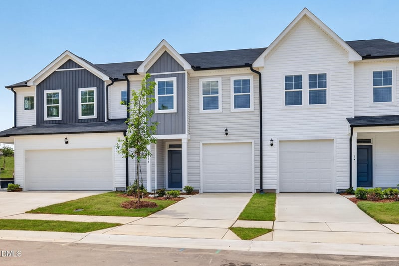 3308 Bailey Lake Dr, Fuquay Varina, NC 27526
