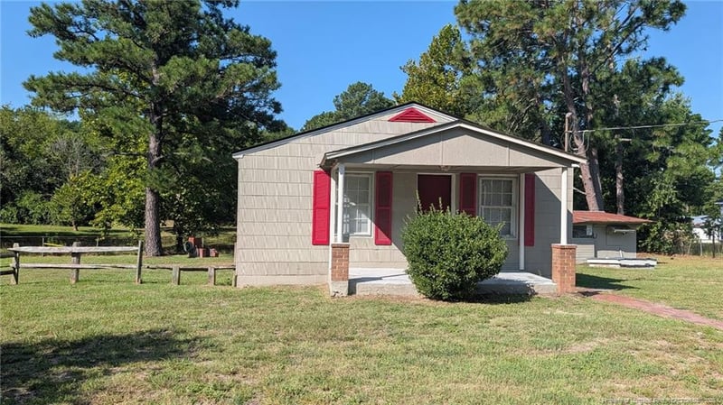 3308 King Charles Rd, Fayetteville, NC 28306