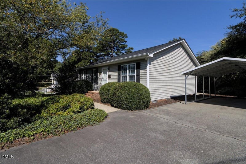331 Quintas Ave, Burlington, NC 27215