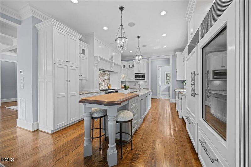 3313 Darien Dr, Raleigh, NC 27607