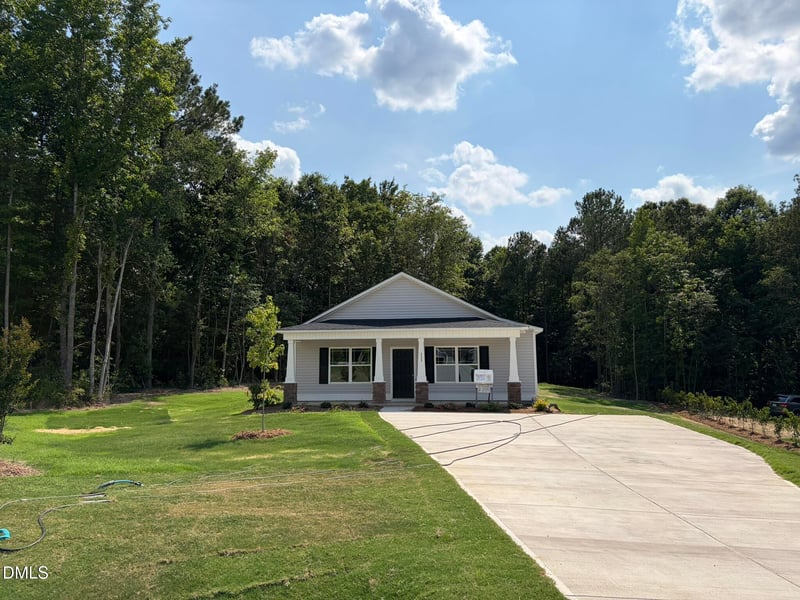 333 Constellation Ct, Benson, NC 27504