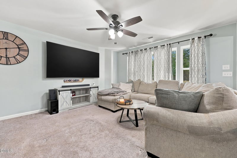 334 Glen Meadow Dr, Angier, NC 27501