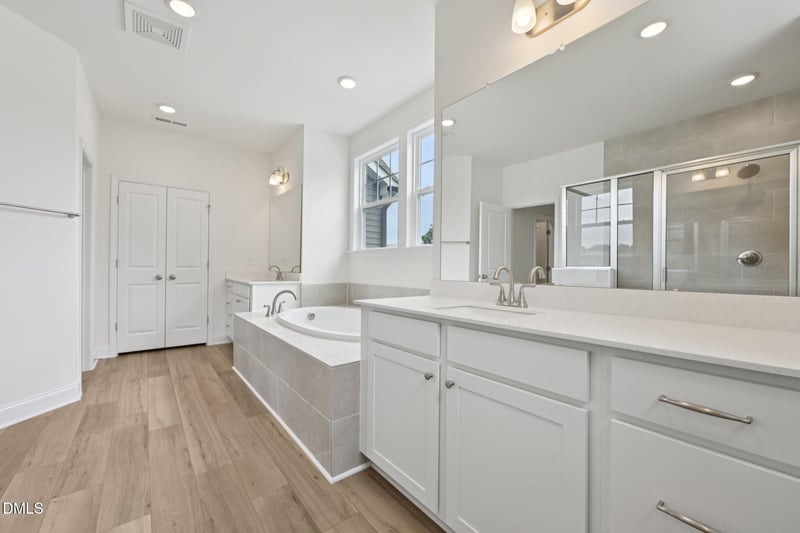 335 Juniper Br Trl, Four Oaks, NC 27524