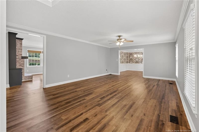 335 Oberlin Ct, Fayetteville, NC 28303