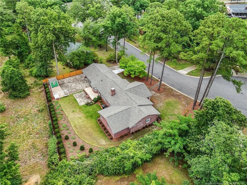 335 Oberlin Ct, Fayetteville, NC 28303