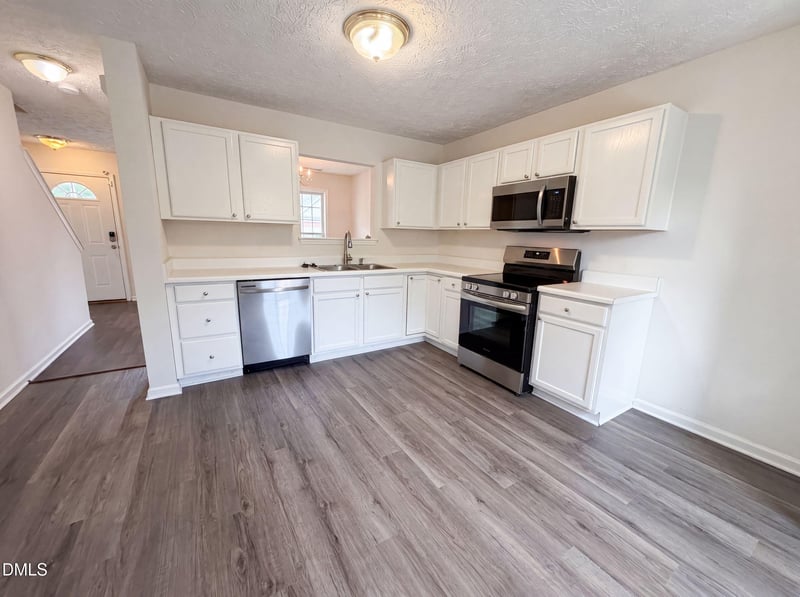 3358 Neptune Dr, Raleigh, NC 27604