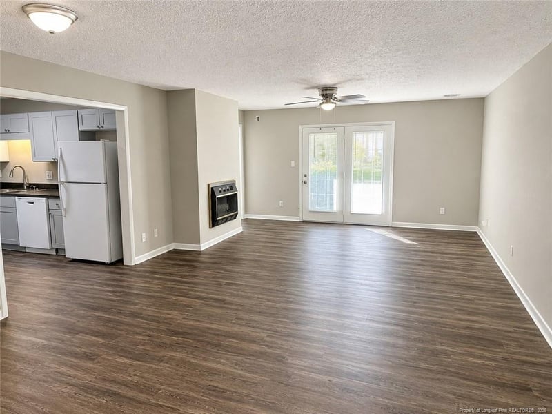 3374 Galleria Dr #3, Fayetteville, NC 28303
