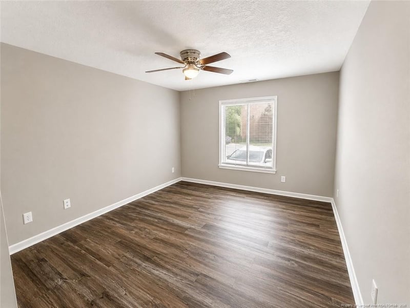 3374 Galleria Dr #3, Fayetteville, NC 28303
