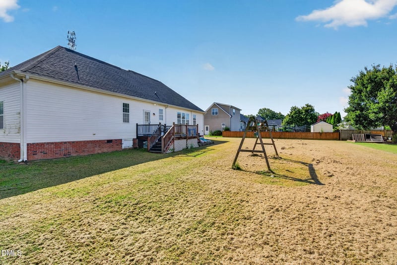 34 Overby Ct, Fuquay Varina, NC 27526