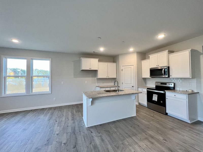 34 Springtooth Dr, Zebulon, NC 27597