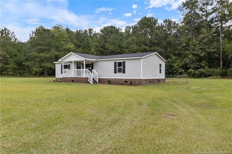 3400 Dandelion Ln, Fayetteville, NC 28306