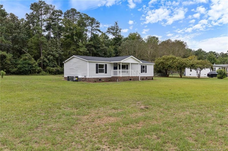 3400 Dandelion Ln, Fayetteville, NC 28306
