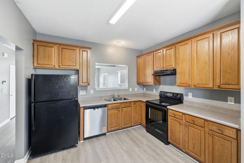 3402 Sosa Rd, Raleigh, NC 27610