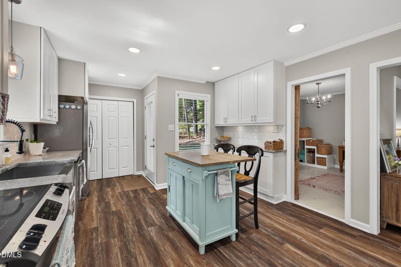 3405 Marietta Ct, Raleigh, NC 27612