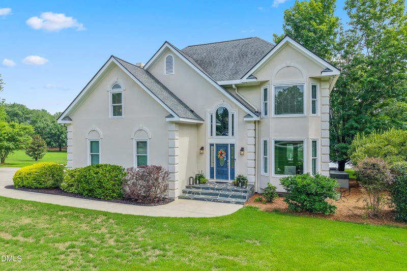 3412 Queen Ann Dr E, Clayton, NC 27527