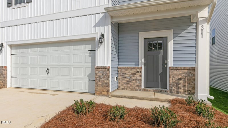 345 Chapel St, Fuquay Varina, NC 27526