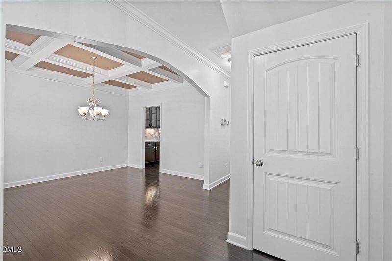 3457 S Beaver Ln, Raleigh, NC 27604