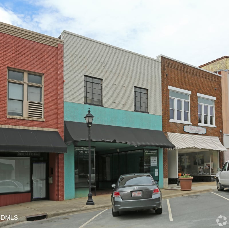 347 S Main St, Burlington, NC 27215
