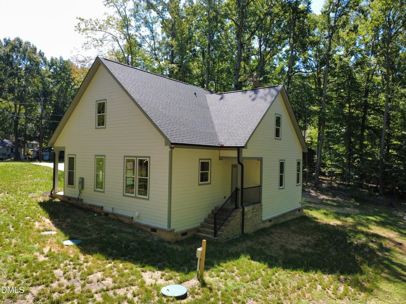 35 Eagle Dr, Durham, NC 27712