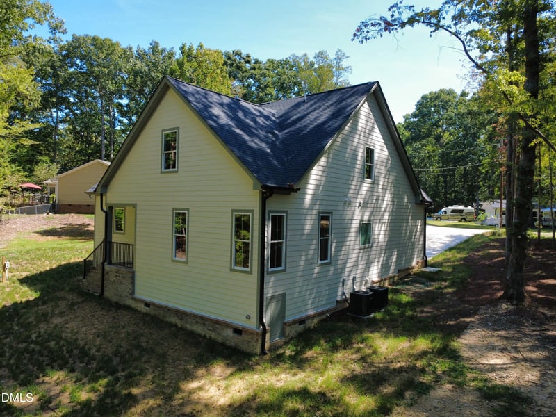 35 Eagle Dr, Durham, NC 27712