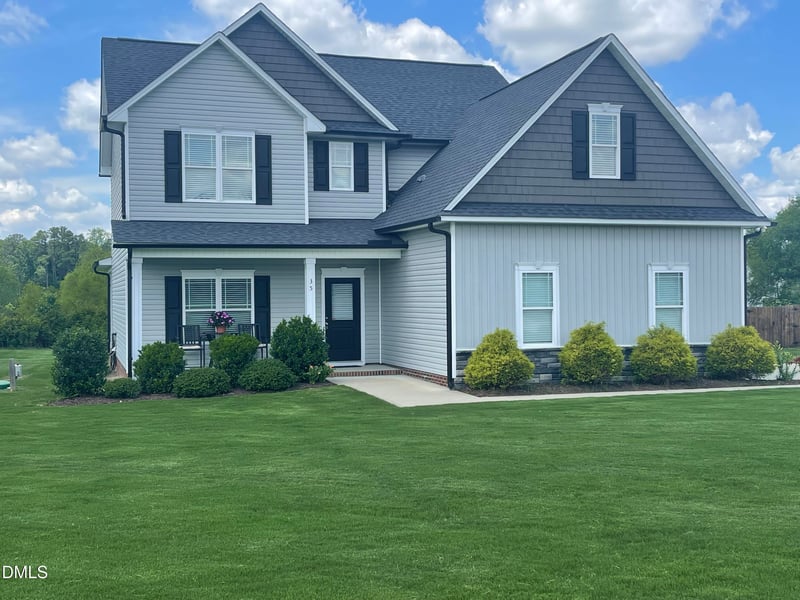 35 Fisher Rd, Lillington, NC 27546