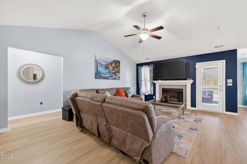 35 Mountain View Dr, Garner, NC 27529