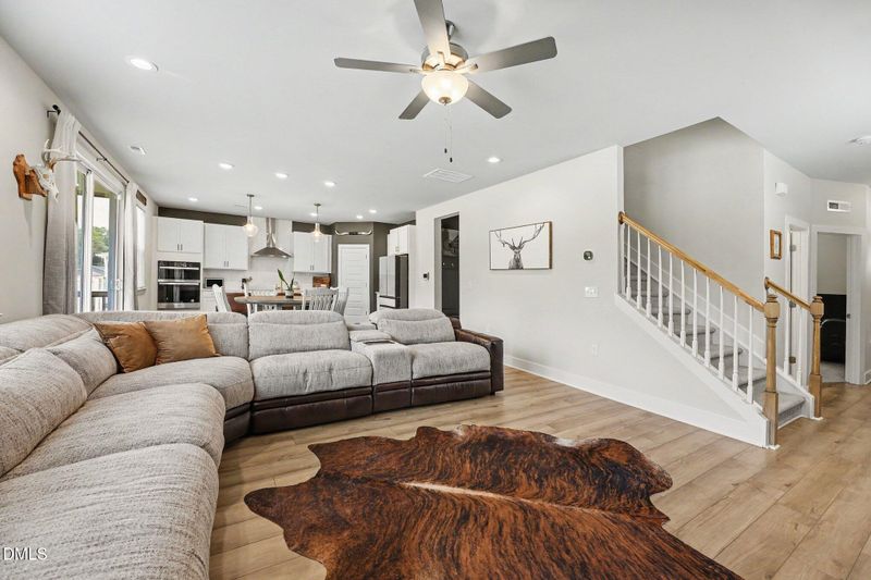351 Fast Pitch Ln, Four Oaks, NC 27524