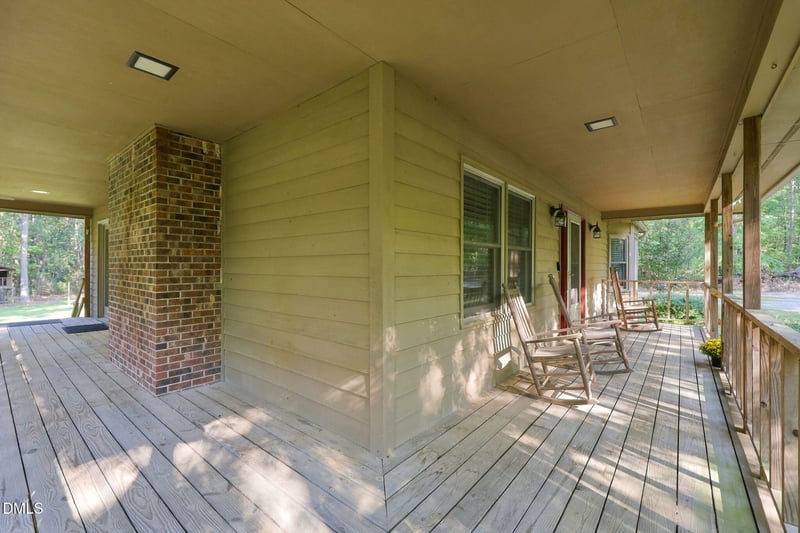 3511 Hawk Ridge Rd, Chapel Hill, NC 27516