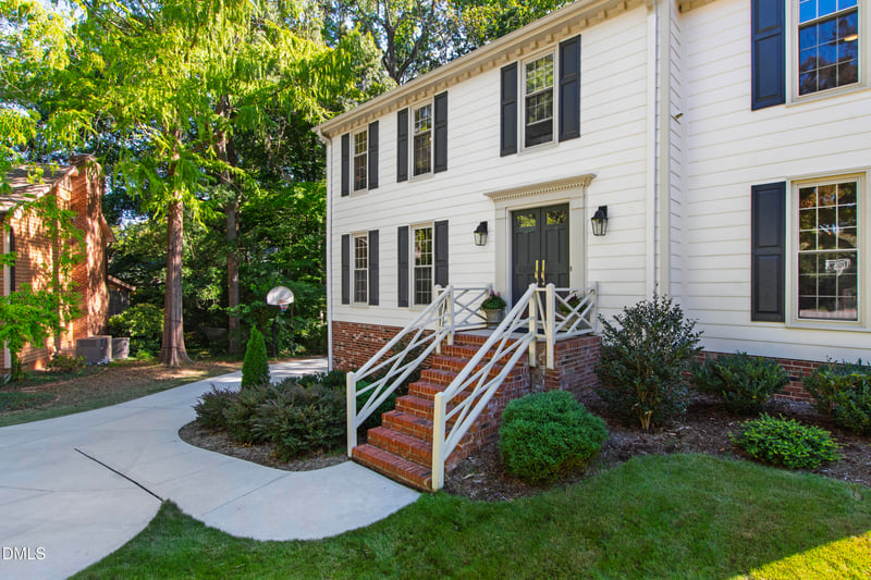 3516 Ranlo Dr, Raleigh, NC 27612