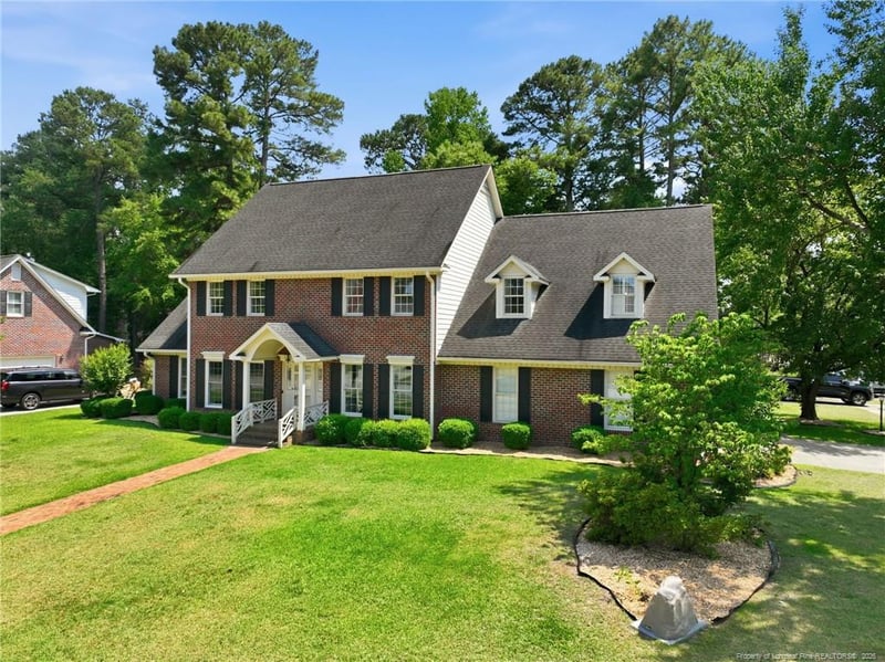 3525 Prestwick Dr, Fayetteville, NC 28303