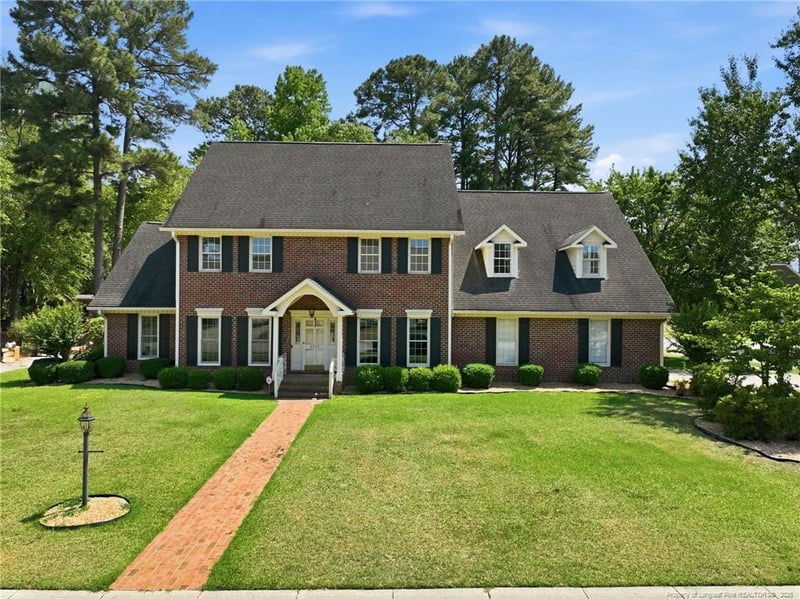 3525 Prestwick Dr, Fayetteville, NC 28303
