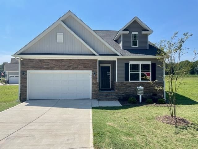 36 Avery Meadows Dr, Smithfield, NC 27577