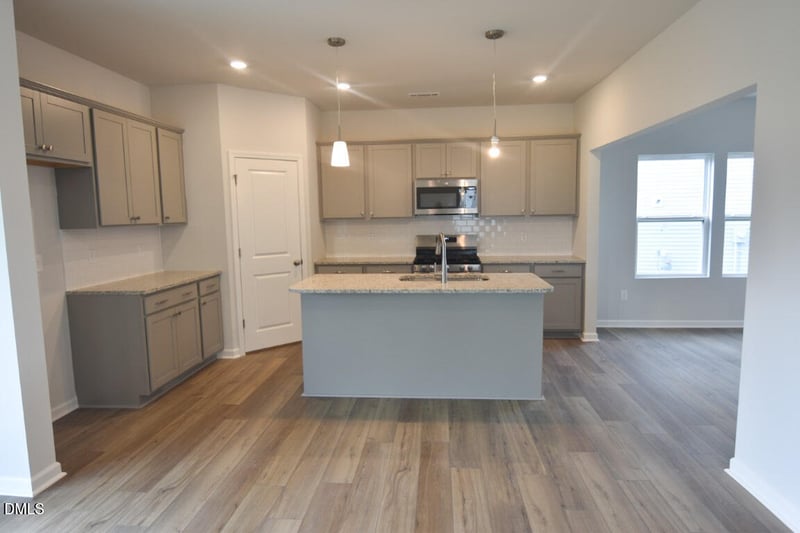 36 Plantation Dr, Youngsville, NC 27596