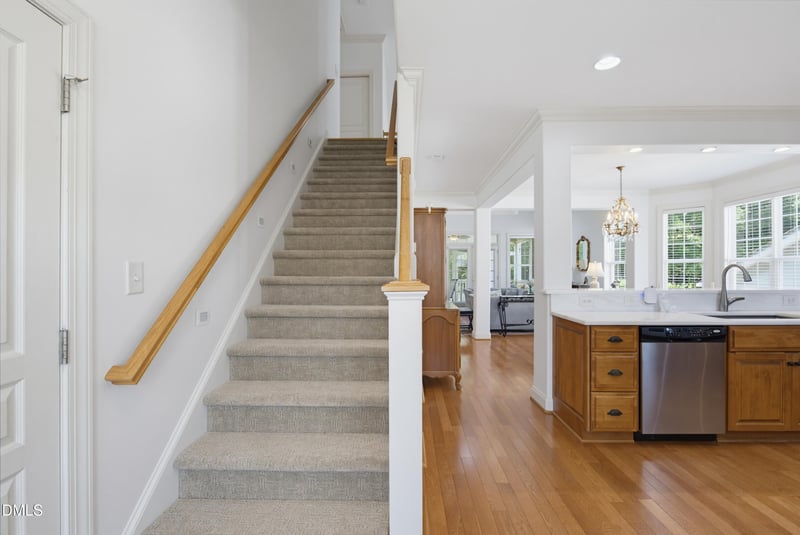 360 Duchart Ln, Fuquay Varina, NC 27526