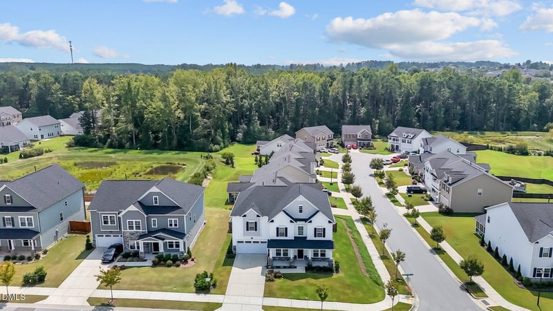 3602 Longleaf Estates Dr, Raleigh, NC 27616