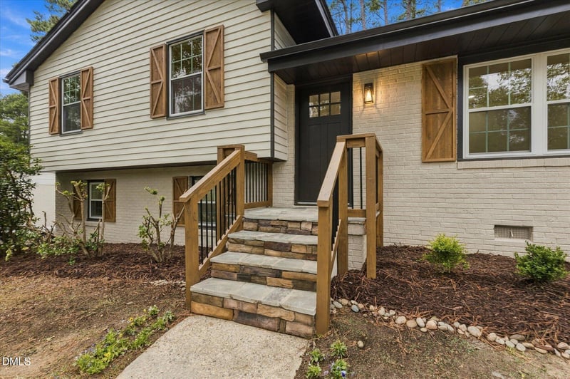 3605 Woodlea Dr, Raleigh, NC 27604