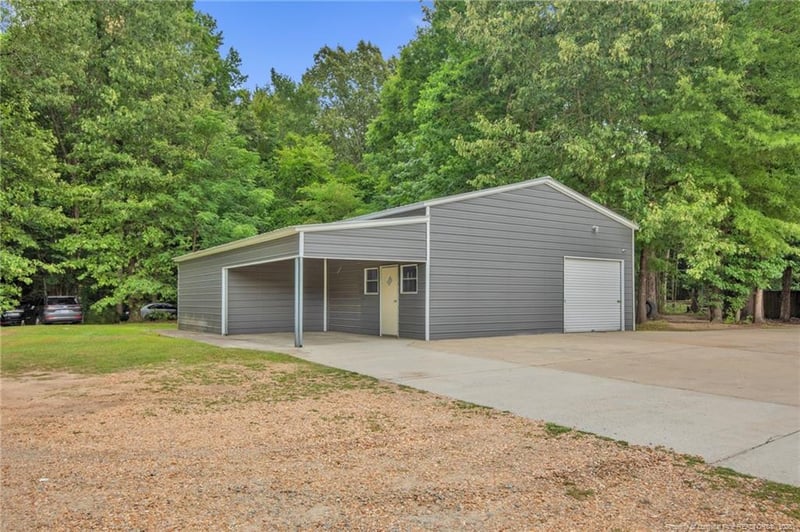 3646 Coleman Rd, Fayetteville, NC 28312