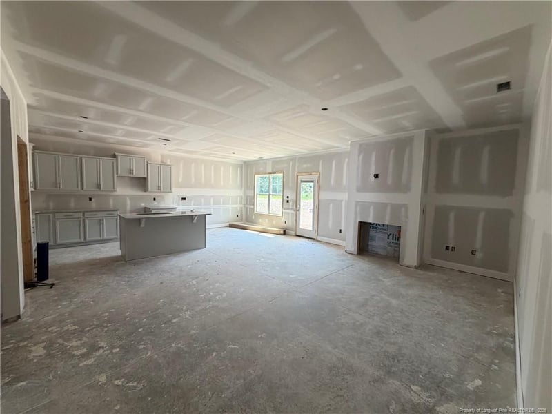 365 Thorntons Creek Dr, Erwin, NC 28376
