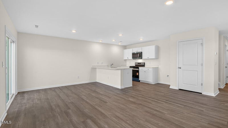 37 Bee Garden Ct, Angier, NC 27501